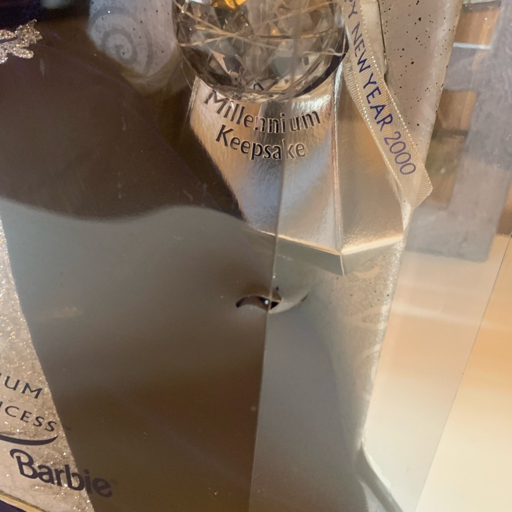 🌈Millennium Princess Barbie - Picture 5 of 7